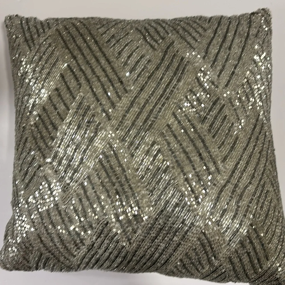 Hotel Collection Silver & Gray Beaded Pillow 11' x 11' EUC